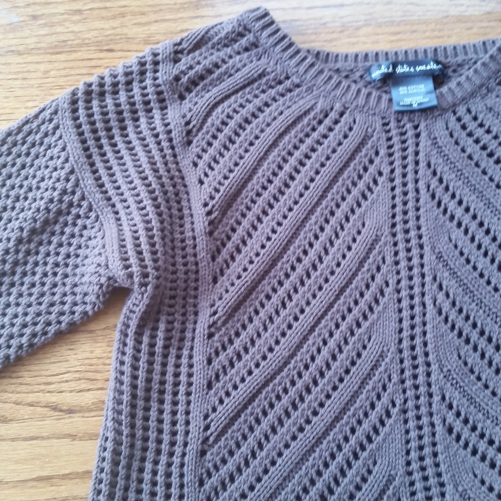 Brown Crocheted Pullover Sweater Size Medium